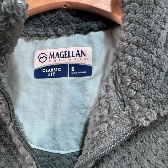Magellan Outdoors green  Fleece Jacket - Picture 4 of 5